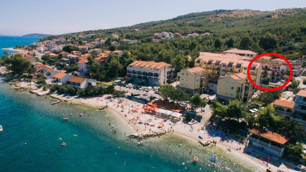 Apartments By The Sea Arbanija, Ciovo - 17332 Trogir Exterior foto